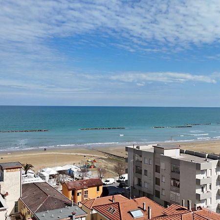 Se041 - Senigallia, Quadrilocale Accessoriato A 150Mt Dal Mare Ngoại thất bức ảnh
